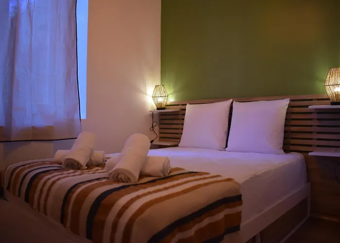 La Republique D'emmanuel * Carcassonne